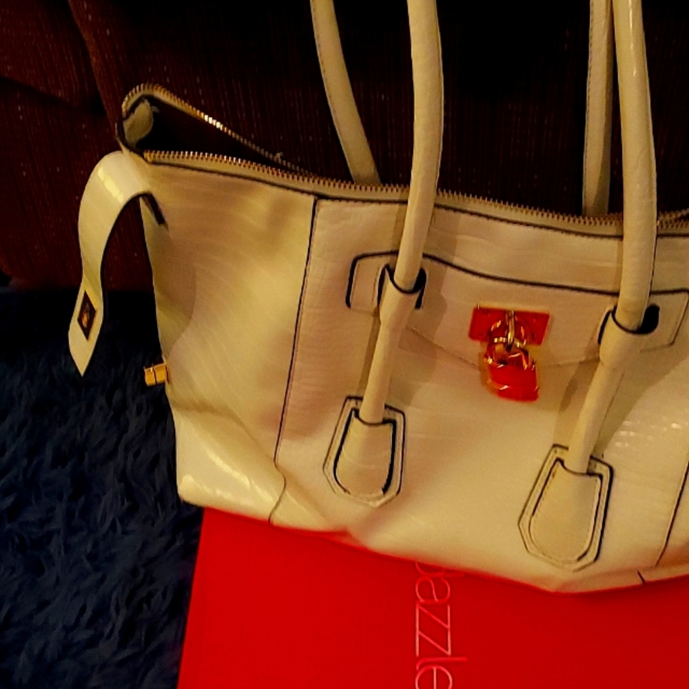 Traveler Bag White